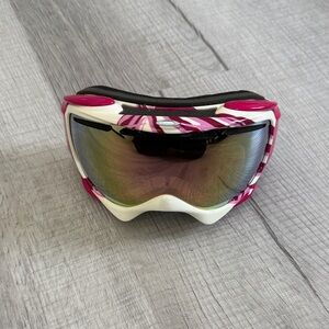Oakley Pink and White snow Goggles